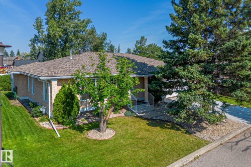 1126 105 Street, Edmonton, AB - Outdoor