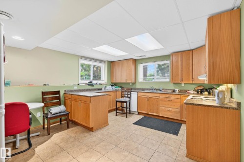 12414 112 Avenue, Edmonton, AB - Indoor Photo Showing Kitchen With Double Sink