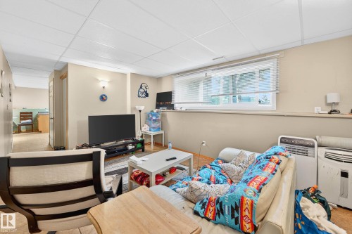 12414 112 Avenue, Edmonton, AB - Indoor