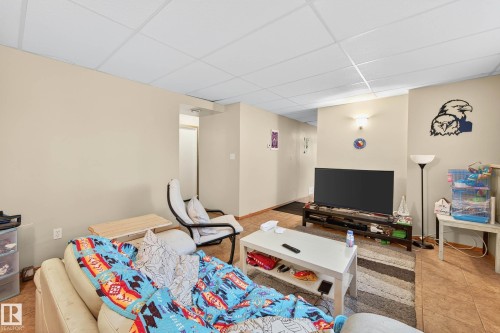 12414 112 Avenue, Edmonton, AB - Indoor
