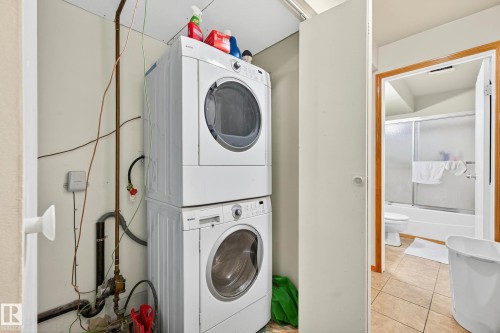 12414 112 Avenue, Edmonton, AB - Indoor Photo Showing Laundry Room