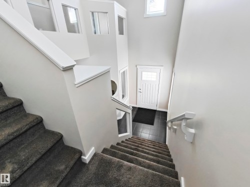 8008 18 Avenue, Edmonton, AB - Indoor Photo Showing Other Room