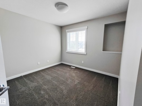 8008 18 Avenue, Edmonton, AB - Indoor Photo Showing Other Room