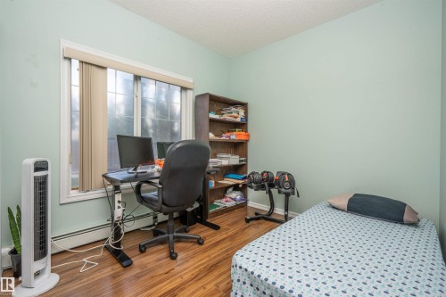 #117 226 Macewan Road Sw, Edmonton, AB - Indoor Photo Showing Bedroom