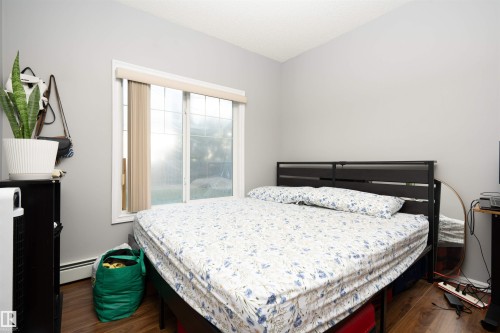 #117 226 Macewan Road Sw, Edmonton, AB - Indoor Photo Showing Bedroom