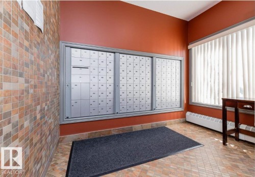 #117 226 Macewan Road Sw, Edmonton, AB - Indoor Photo Showing Other Room