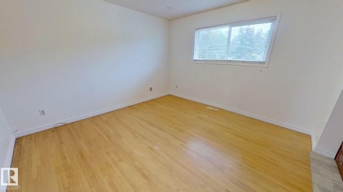 3432 81 Street, Edmonton, AB - Indoor Photo Showing Other Room