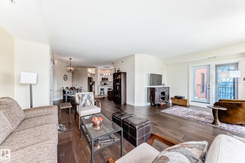 707 10108 125 Street, Edmonton, AB - Indoor Photo Showing Living Room