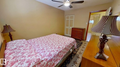 899 Alder Avenue, Sherwood Park, AB - Indoor Photo Showing Bedroom