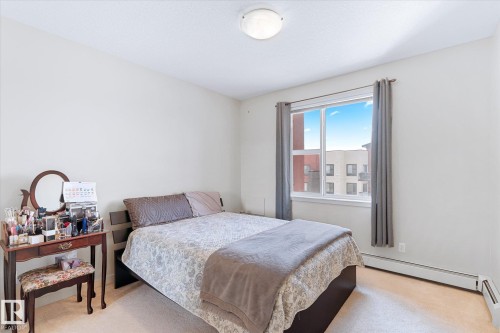 405 304 Ambleside Link, Edmonton, AB - Indoor Photo Showing Bedroom