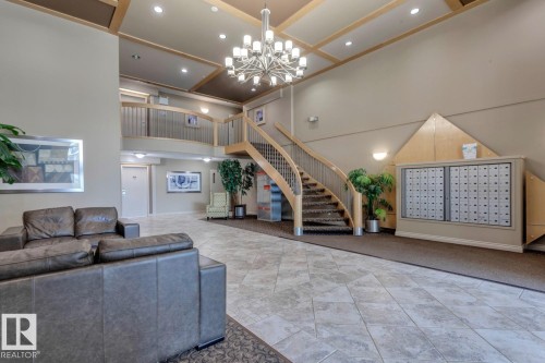 300 10311 111 Street, Edmonton, AB - Indoor Photo Showing Other Room