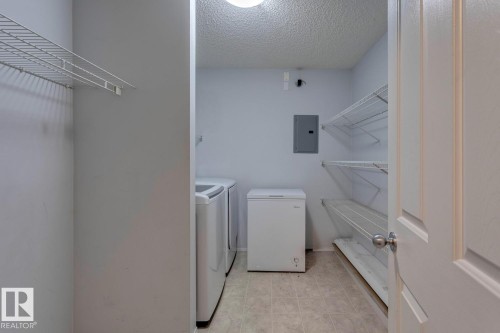 300 10311 111 Street, Edmonton, AB - Indoor Photo Showing Other Room