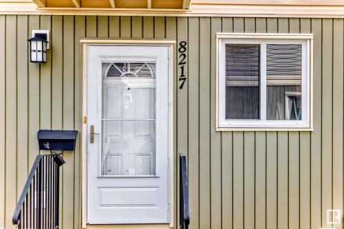 8217 182 Street  Edmonton, AB T2T 1L2