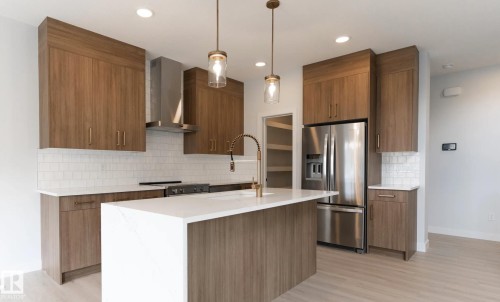 3230 Dixon Way, Edmonton, AB - Indoor Photo Showing Kitchen With Upgraded Kitchen
