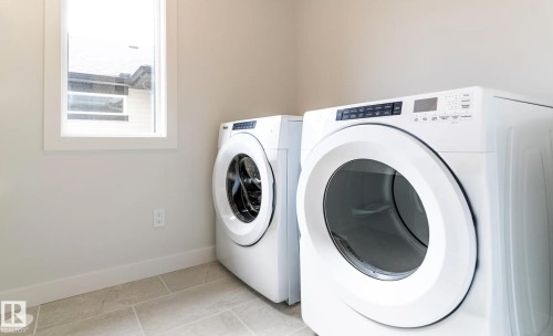 3230 Dixon Way, Edmonton, AB - Indoor Photo Showing Laundry Room