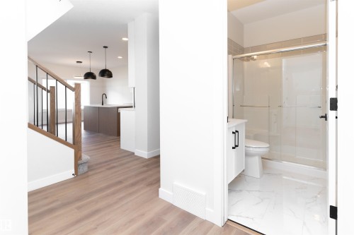 3036 Dixon Landing, Edmonton, AB - Indoor Photo Showing Bathroom