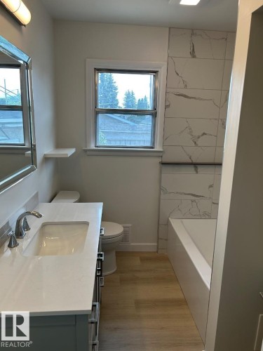 14 O'Brien Drive, Fort Saskatchewan, AB - Indoor Photo Showing Bathroom