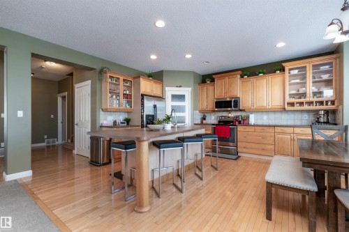 446 Sparling Court, Edmonton, AB - Indoor