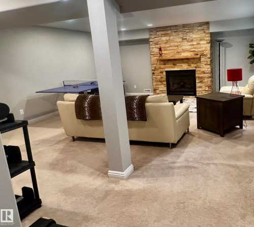 446 Sparling Court, Edmonton, AB - Indoor