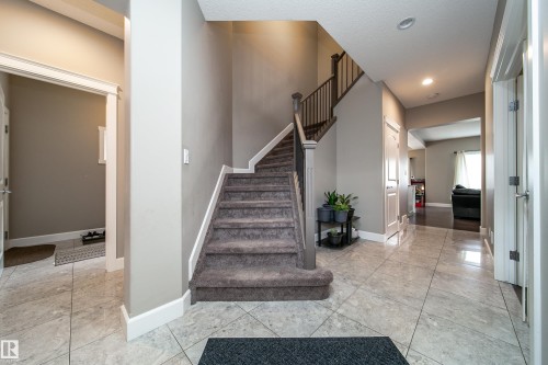 3203 Winspear Crescent, Edmonton, AB - Indoor Photo Showing Other Room