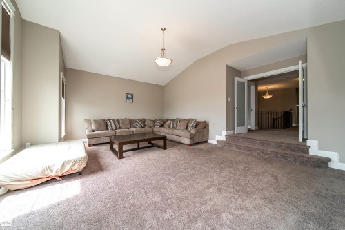 3203 Winspear Crescent, Edmonton, AB - Indoor