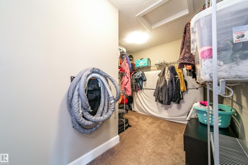 3203 Winspear Crescent, Edmonton, AB - Indoor