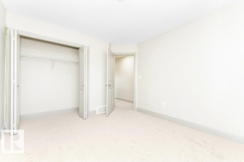 6116 10 Avenue, Edmonton, AB - Indoor Photo Showing Other Room