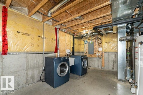 6116 10 Avenue, Edmonton, AB - Indoor Photo Showing Laundry Room