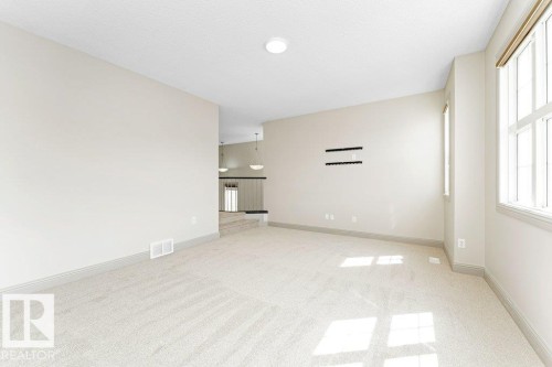 6116 10 Avenue, Edmonton, AB - Indoor Photo Showing Other Room