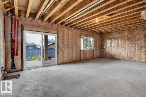 9327 181 Avenue, Edmonton, AB - Indoor