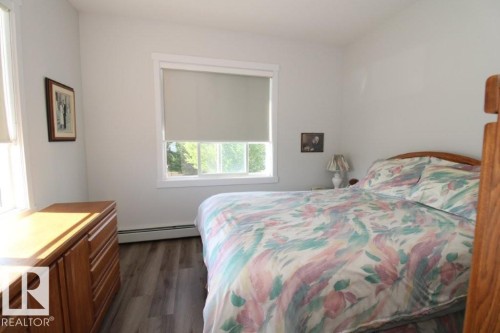 328 812 Welsh Drive Sw, Edmonton, AB - Indoor Photo Showing Bedroom