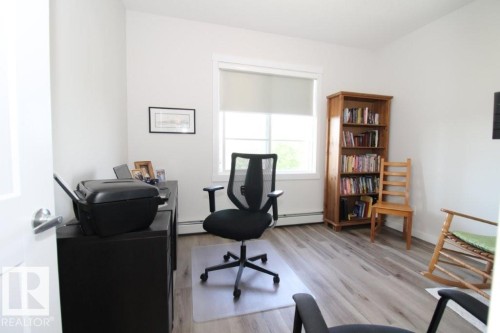 328 812 Welsh Drive Sw, Edmonton, AB - Indoor Photo Showing Office