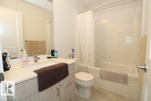 328 812 Welsh Drive Sw, Edmonton, AB - Indoor Photo Showing Bathroom