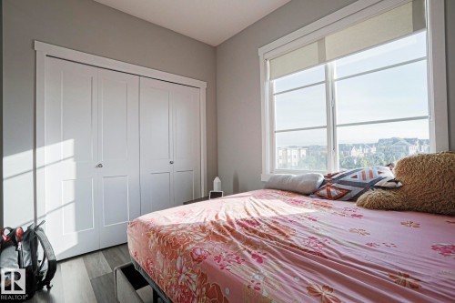 426 812 Welsh Drive, Edmonton, AB - Indoor Photo Showing Bedroom
