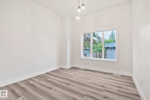 11032 128 Street, Edmonton, AB - Indoor Photo Showing Other Room