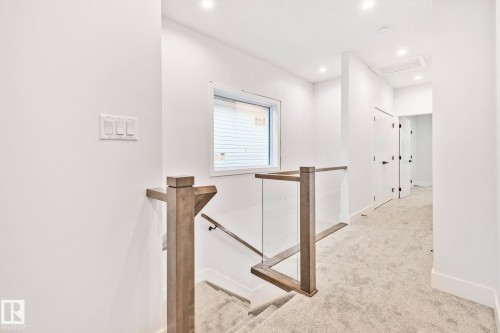 11032 128 Street, Edmonton, AB - Indoor Photo Showing Other Room
