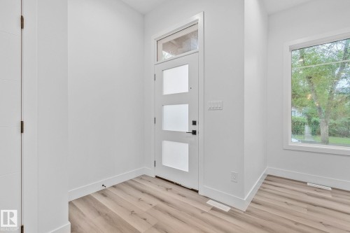 11032 128 Street, Edmonton, AB - Indoor Photo Showing Other Room