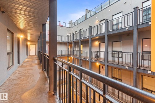 514 10518 113 Street, Edmonton, AB - Indoor Photo Showing Other Room