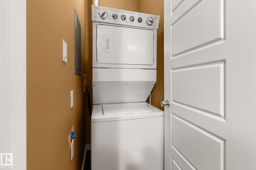 514 10518 113 Street, Edmonton, AB - Indoor Photo Showing Laundry Room