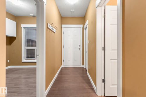 514 10518 113 Street, Edmonton, AB - Indoor Photo Showing Other Room