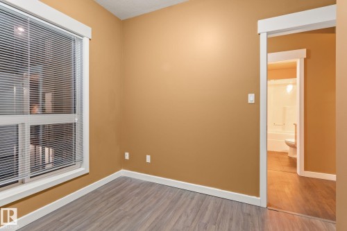 514 10518 113 Street, Edmonton, AB - Indoor Photo Showing Other Room