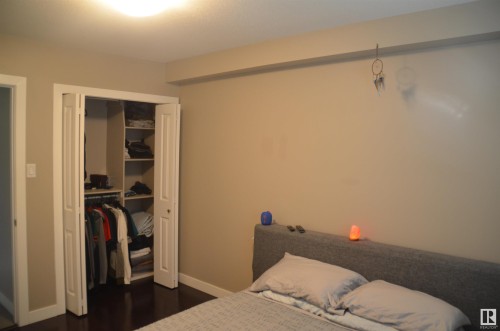 301 11325 103 Avenue, Edmonton, AB - Indoor Photo Showing Bedroom