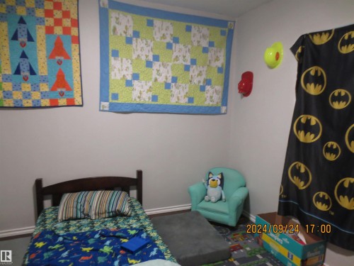 4619 4 Avenue, Edson, AB - Indoor Photo Showing Bedroom