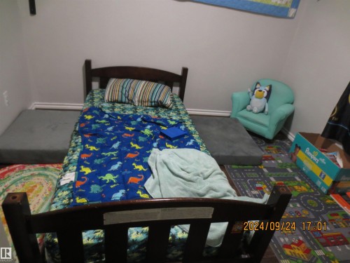 4619 4 Avenue, Edson, AB - Indoor Photo Showing Bedroom