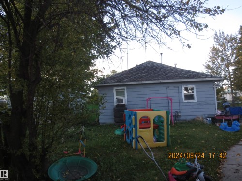 4619 4 Avenue, Edson, AB - Outdoor