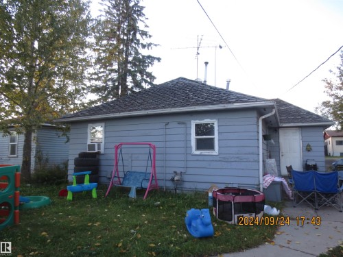 4619 4 Avenue, Edson, AB - Outdoor
