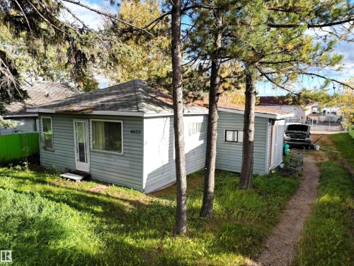 4623 4 Avenue, Edson, AB - Outdoor