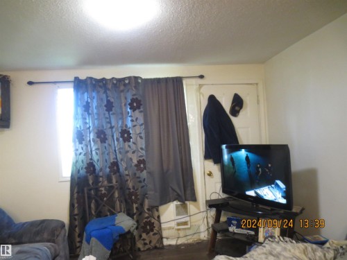 4623 4 Avenue, Edson, AB - Indoor