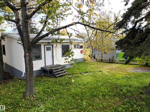 4615 4 Avenue, Edson, AB - Outdoor