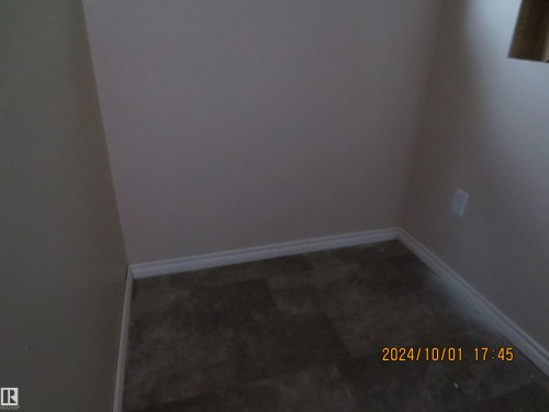 4615 4 Avenue, Edson, AB - Indoor Photo Showing Other Room